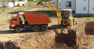Котлован для дома Большой Камень, цена от 313 руб./м3.