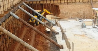 Устройство котлована Большой Камень, цена от 313 руб./м3.