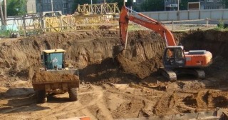 Котлован для дома Большой Камень, цена от 313 руб./м3.